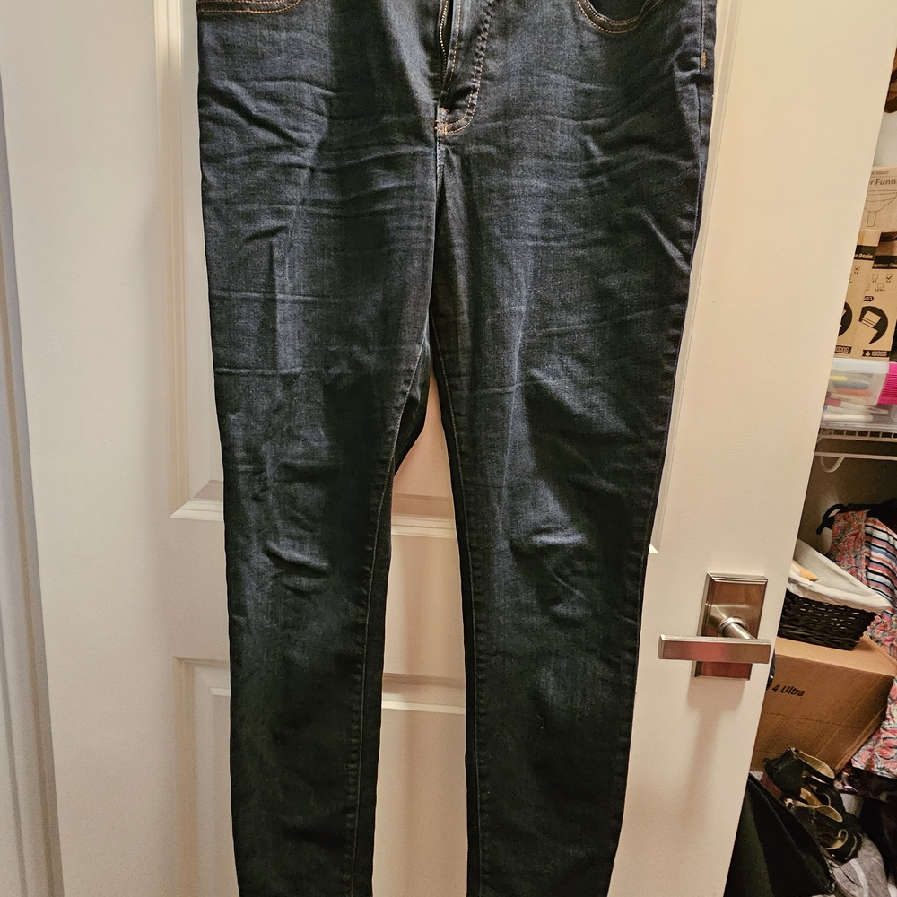 Everlane Curvy High-Rise Skinny Jeans in Deep Indigo